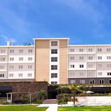 Montana Premier Senggigi Hotell Exteriör bild