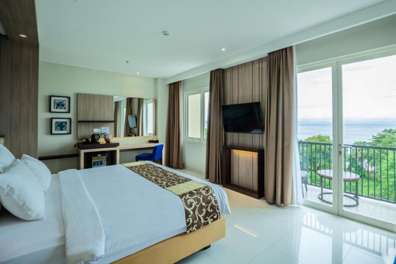 Montana Premier Senggigi Hotell Exteriör bild