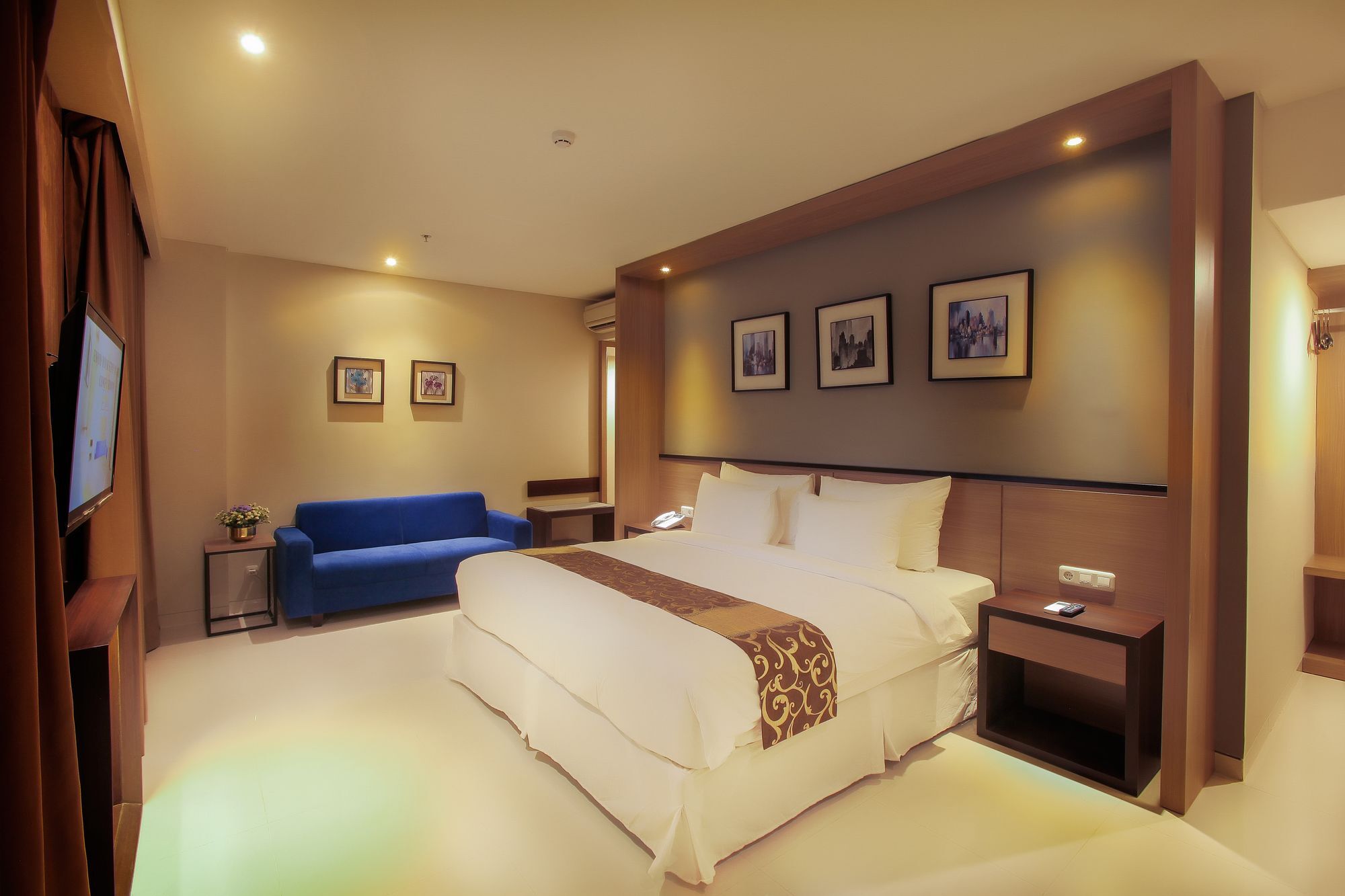 Montana Premier Senggigi Hotell Exteriör bild